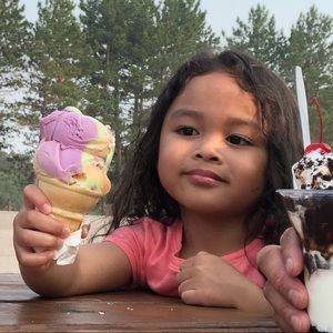 Meet your Posher, Pamela